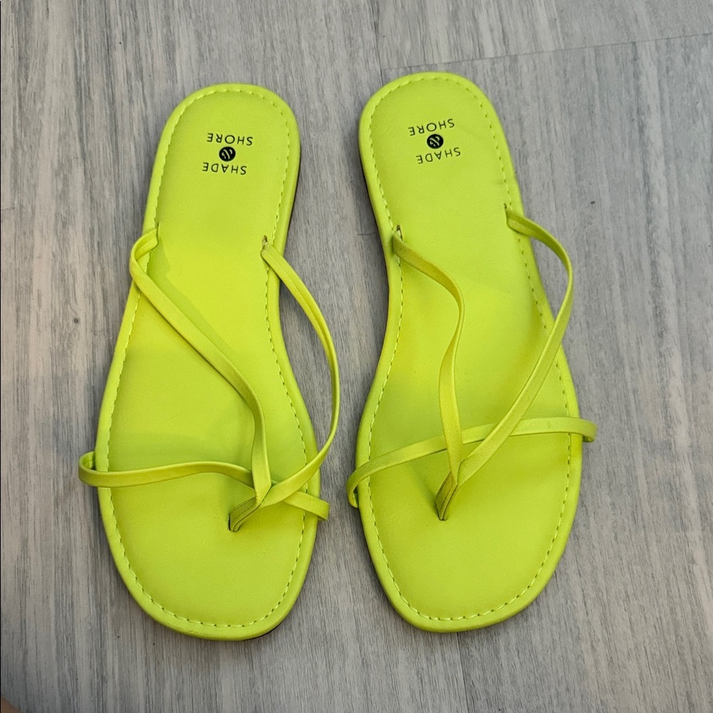 Shade & Shore Women's Neon Yellow Sandals
